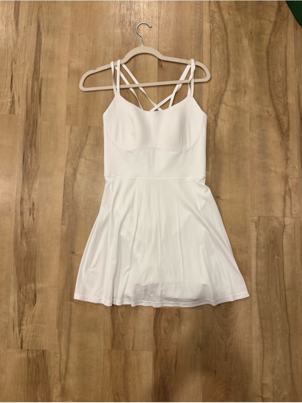 OFFLINE by Aerie White Athletic Dress Built-In Shorts, Strappy Back, Size Large